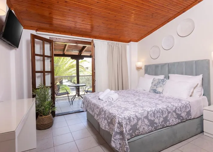 Magdalena 2* Пефкохори